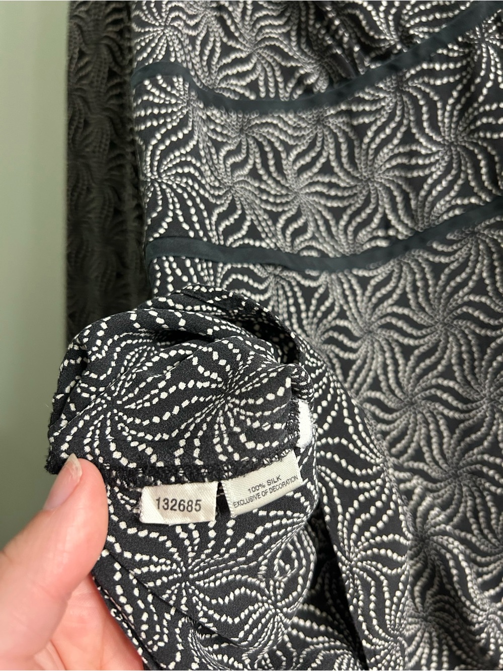 Vintage Ann Taylor silk Y2K top long sleeve - Picture 6 of 6